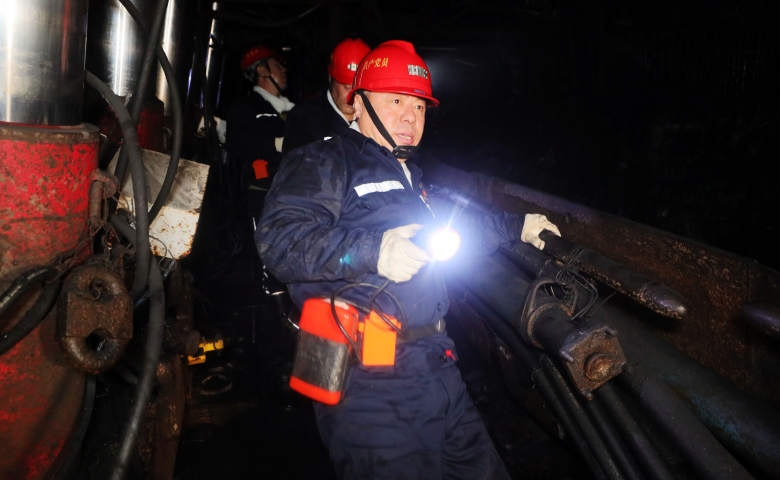 张秉德到峻德矿宣讲调研检查工作