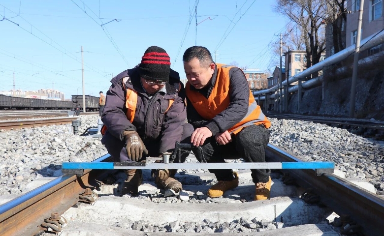 精细化排查隐患 全方位安全防控