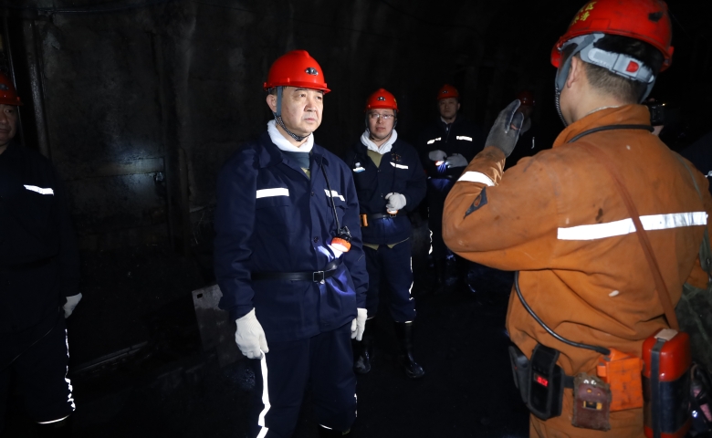 刘鹏飞在鹤岗矿业公司鸟山矿、新陆矿督导检查安全生...