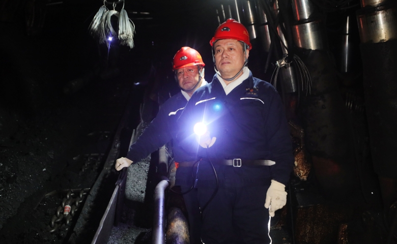 鲍衍胜到鸟山矿调研检查工作