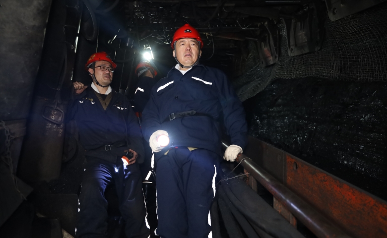 韩福生在新陆矿调研检查时强调 优化煤炭资源开采规...