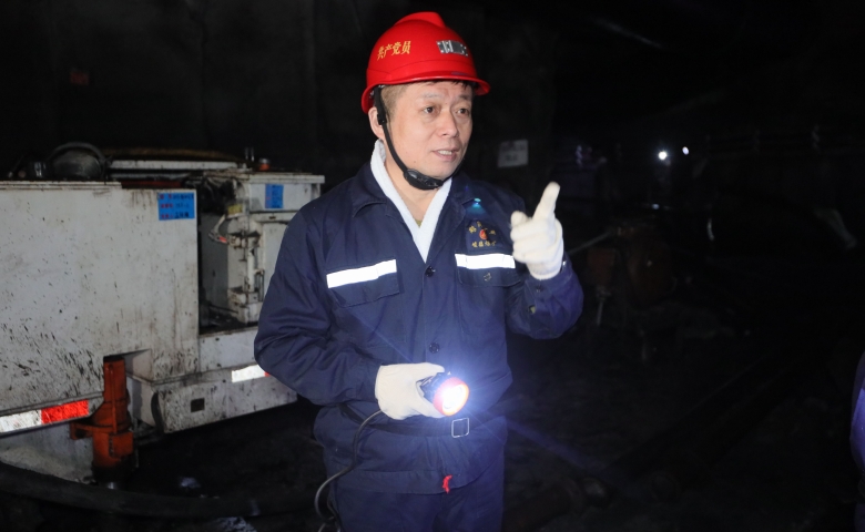 鲍衍胜到峻德矿调研检查工作