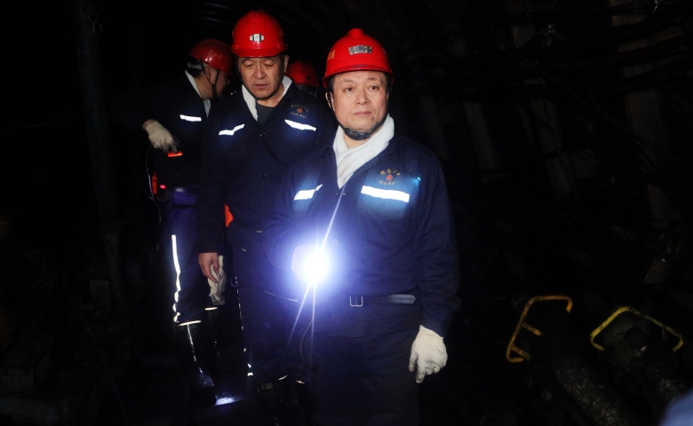 鲍衍胜到峻德矿调研检查工作