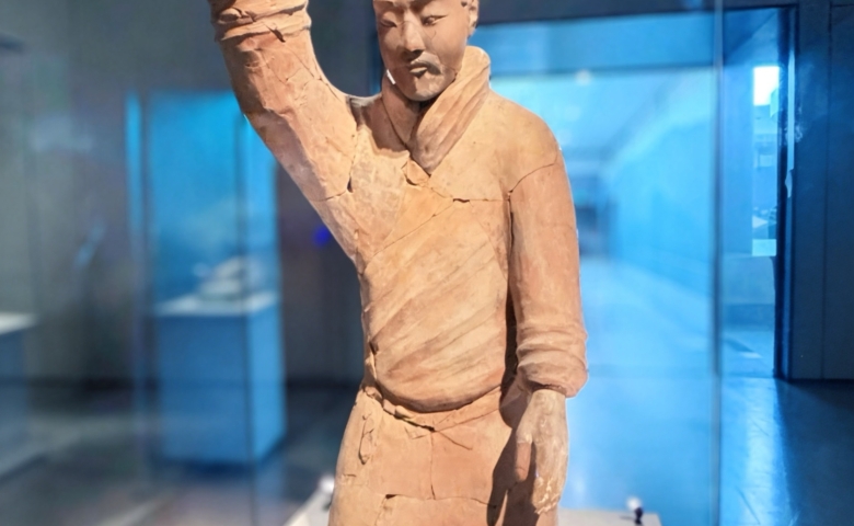 ​秦百戏俑