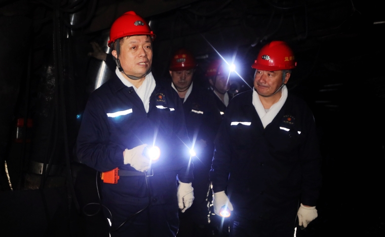 鲍衍胜到益新矿调研检查工作