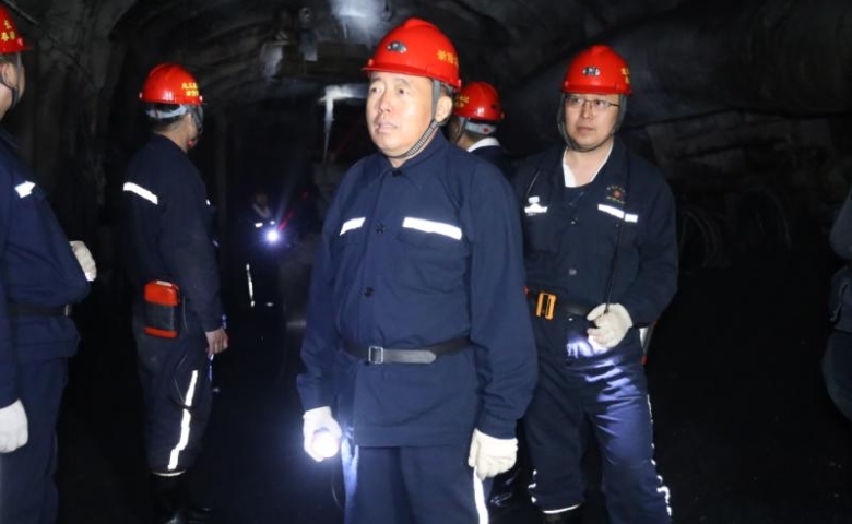 韩福生在新陆矿调研检查时强调 压紧压实安全生产主...