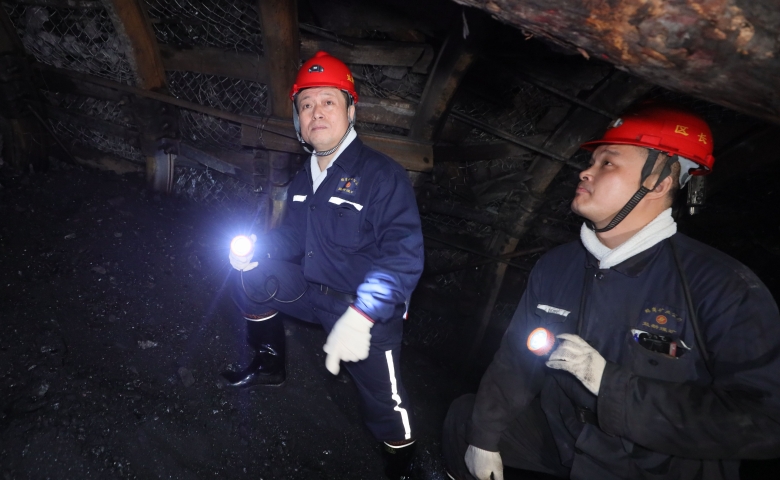 鲍衍胜到益新矿调研检查工作