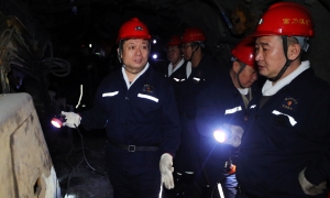 鲍衍胜到富力矿调研检查工作
